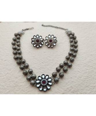 White Stone Necklace Set 1