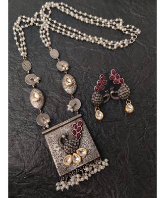 Peacock Pendant Necklace Set In Pink Stone 1