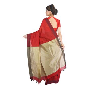 Red plain cotton silk saree  3