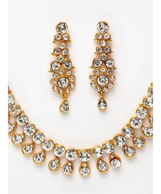 Gold Plated Traditional Stone Studded Light Weight Party Wear Necklace 3