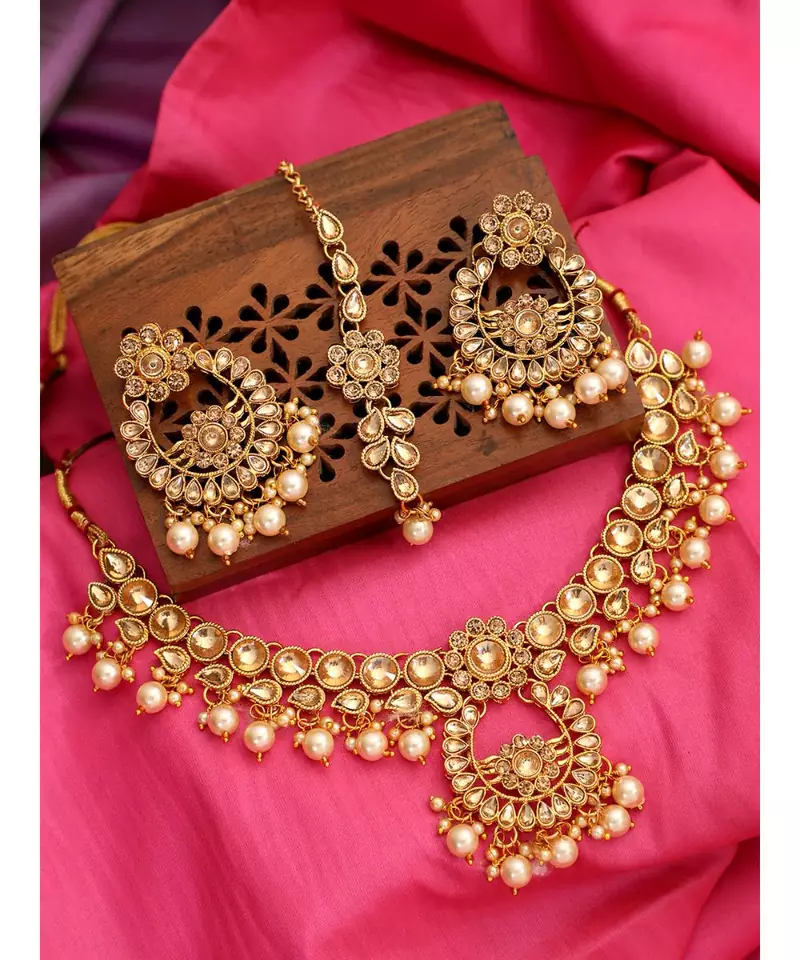 Traditional Gold Plated Kundan And Pearl Choker
