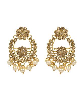 Traditional Gold Plated Kundan And Pearl Choker 4