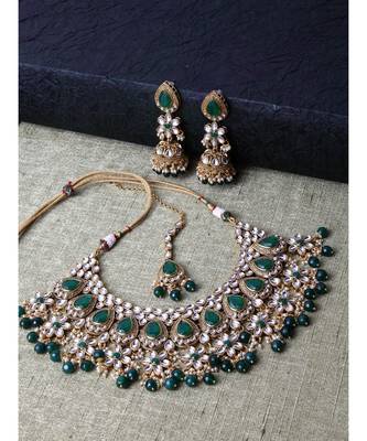 Tradtional Gold Plated Kundan Green Choker Bridal Necklace 1