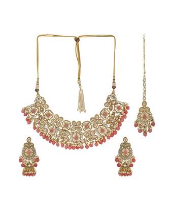 Ethnic Bridal Gold Plated Stone And Pearl Pink Choker With Earring Maangtika 2