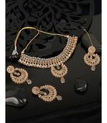 Ethnic Bridal Gold Plated Stone And Pearl Choker With Earring Maangtika