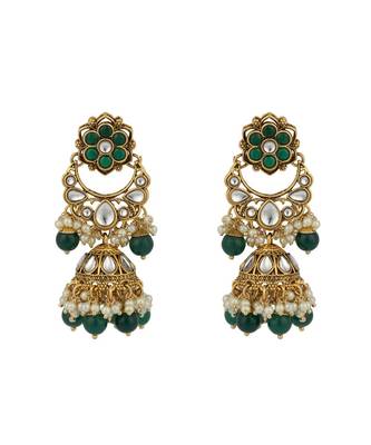 Ethnic Bridal Gold Plated Green Stone And Pearl Choker With Earring Maangtika 3