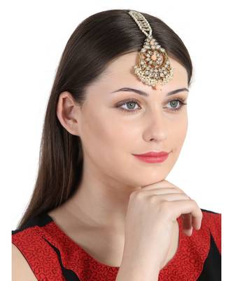 Women Gold Plated, White & Peach Coloured Kundan & Pearl Embellished Maang Tikka 1