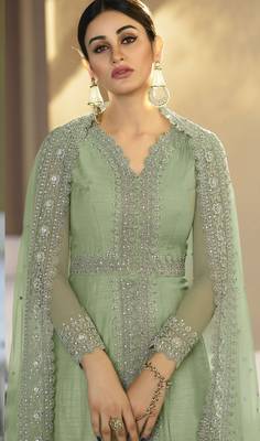 Green embroidered silk salwar 3