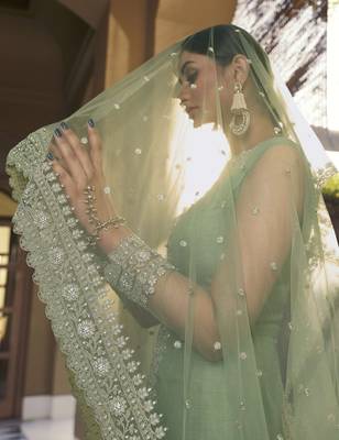 Green embroidered silk salwar 4