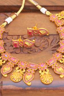 Red agate necklaces