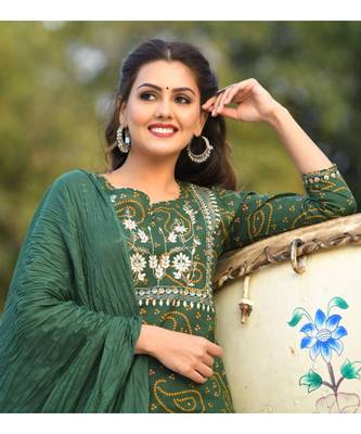 KAAJH Green Bandhej Cotton Suit Set 4
