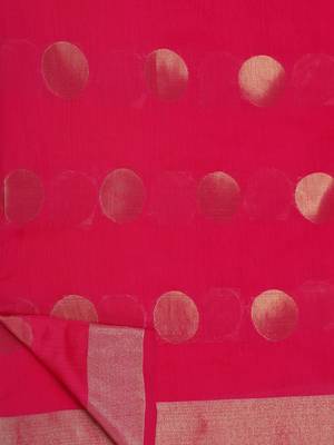 Pink woven silk cotton saree with blouse 5