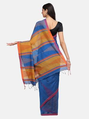Blue plain silk cotton saree with blouse 4