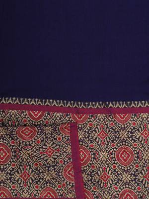 Blue plain pure linen saree with blouse 5
