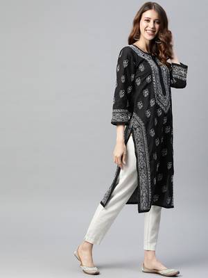 ADA Black Hand Embroidered Cotton Lucknow Chikankari Women Kurta - A220801 3