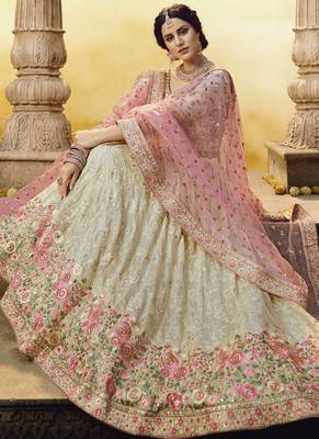 Off-white thread embroidery georgette semi stitched lehenga 3
