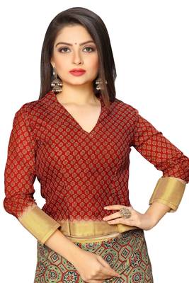 Olive printed pure polyester saree with blouse 4