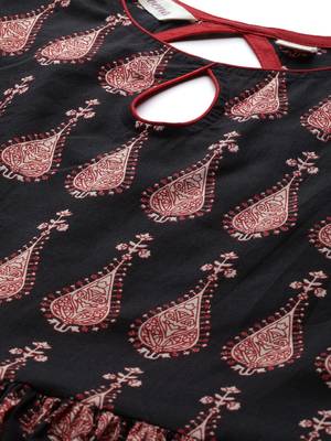 Black printed cotton long-kurtis 4