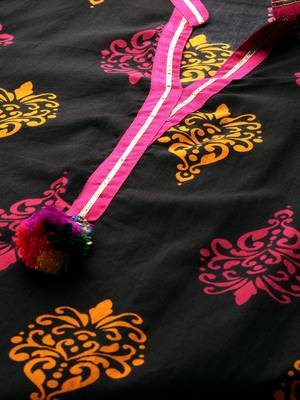 Black printed cotton long-kurtis 4