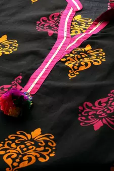 Black printed cotton long-kurtis