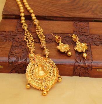 White agate necklaces 2