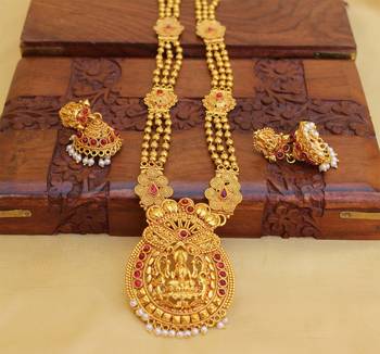 Red agate necklaces 2