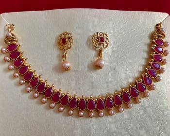Exclusive Gold Plated Wedding Jewellery white pearls  Red Kundan Choker Necklace  with earrings Set For Women 1