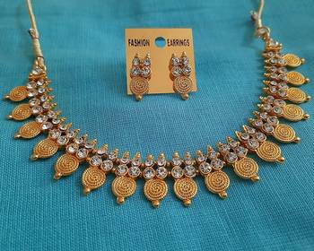 Necklace Gold Plated Long Temple Coin White Stone Traditional Fashion Jewellery Set for Women  2