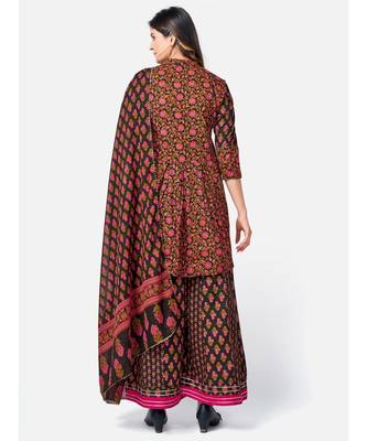 Women's Floral Print & sequience work Round Flared Cotton Pink Kurta With Palazzo & dupatta 2