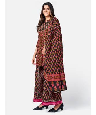 Women's Floral Print & sequience work Round Flared Cotton Pink Kurta With Palazzo & dupatta 3