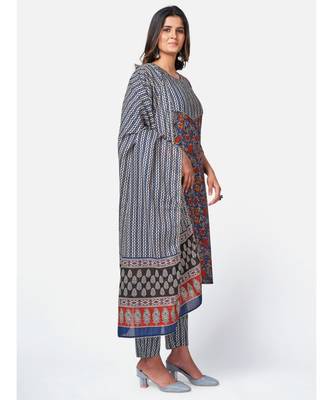 Women's Floral Print & sequience work Straight Cotton Blue Kurta With Pant & dupatta 4