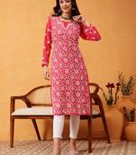 Women'S Hand Embroidered Carrot Pink Georgette Lucknow Chikankari Women Kurta With Slip