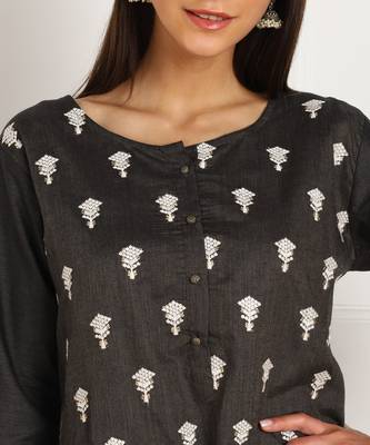 Black embroidered cotton kurtas-and-kurtis 5