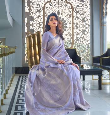 Lavender woven silk saree with blouse 2