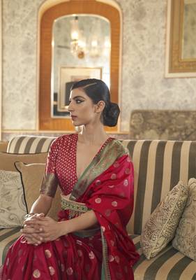 Red woven banarasi saree with blouse 2