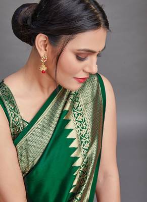 Dark Green Color Designer Banarasi Silk Saree for Women. 5