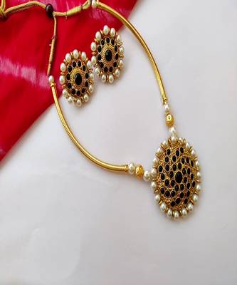 Elegant High Quality Black Stones Choker Set For Women  & Girls 1