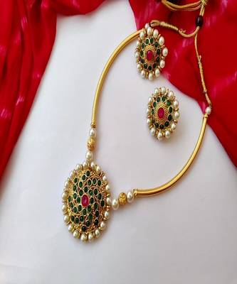 Elegant High Quality Green Stones Choker Set For Women  & Girls 1