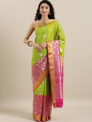Green hand woven kanchipuram silk saree with blouse 1