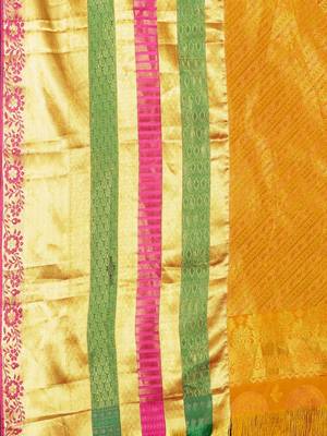 Red woven pure silk saree with blouse 4