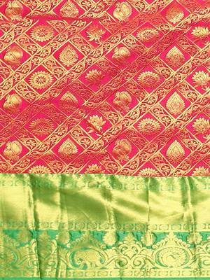 Red hand woven kanchipuram silk saree with blouse 3