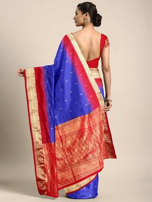 Blue hand woven kanchipuram silk saree with blouse 2