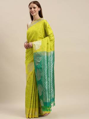 Green hand woven kanchipuram silk saree with blouse 1