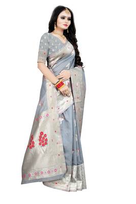 Grey woven silk blend saree with blouse 3