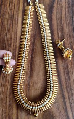White agate necklaces 1