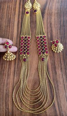 Red agate necklaces 1