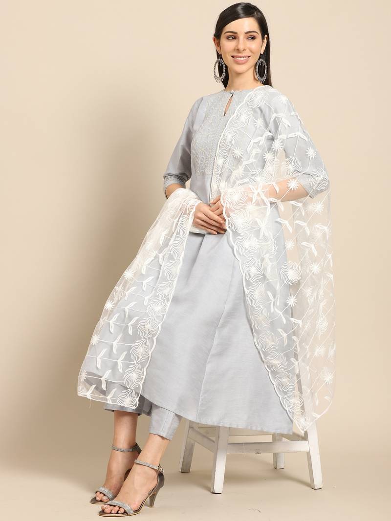 Saadgi Women White Net Aari Embroidery Dupatta