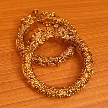Gold bangles-and-bracelets 1
