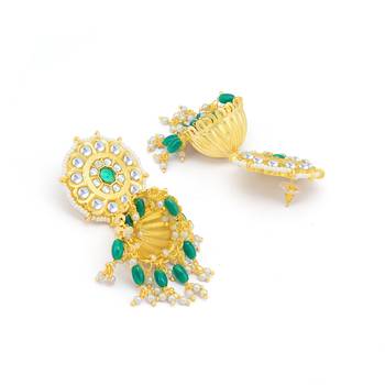 Green pearl earrings 3