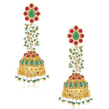 Red pearl earrings 2